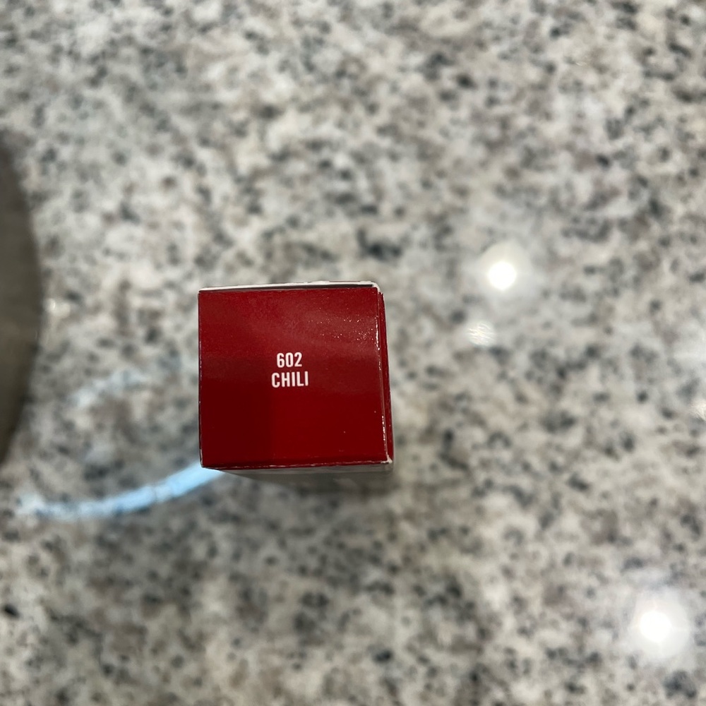 Mac Chili Matte Lipstick - Picture 3 of 5